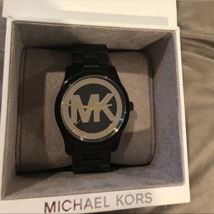 Michael kors watch (black)(unisex)